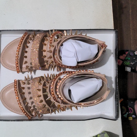 Rose gold & nude spiked, rhinestone mini gladiators - Picture 3 of 8